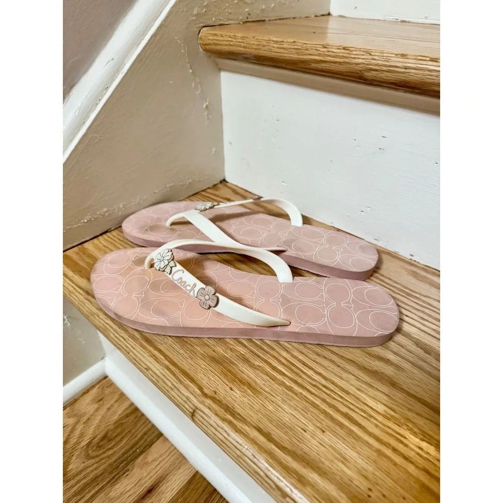Coach Pink Signature Logo Floral Flip Flop Sandals Women's Size 8